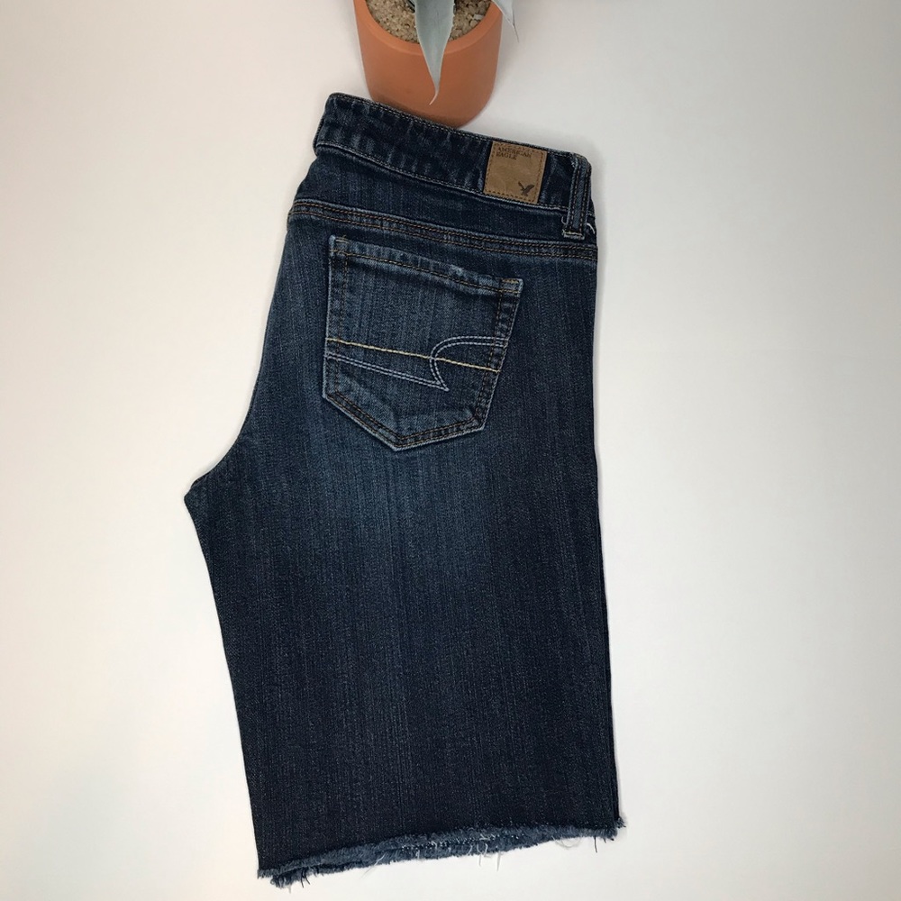 American Eagle Raw-Hem High-Rise Jean Shorts - 10 - Picture 7 of 17